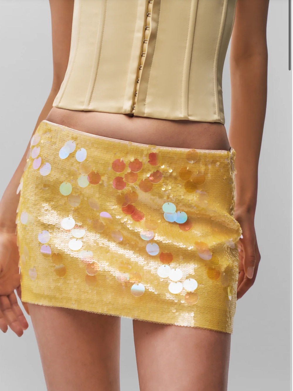 Guizio Low Rise Paillette Skirt Yellow Iridescent Sequin Mini Skirt